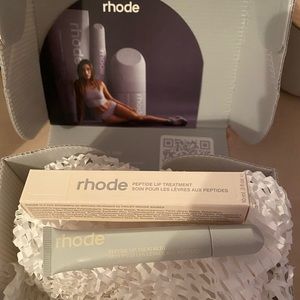 Rhode skincare lip